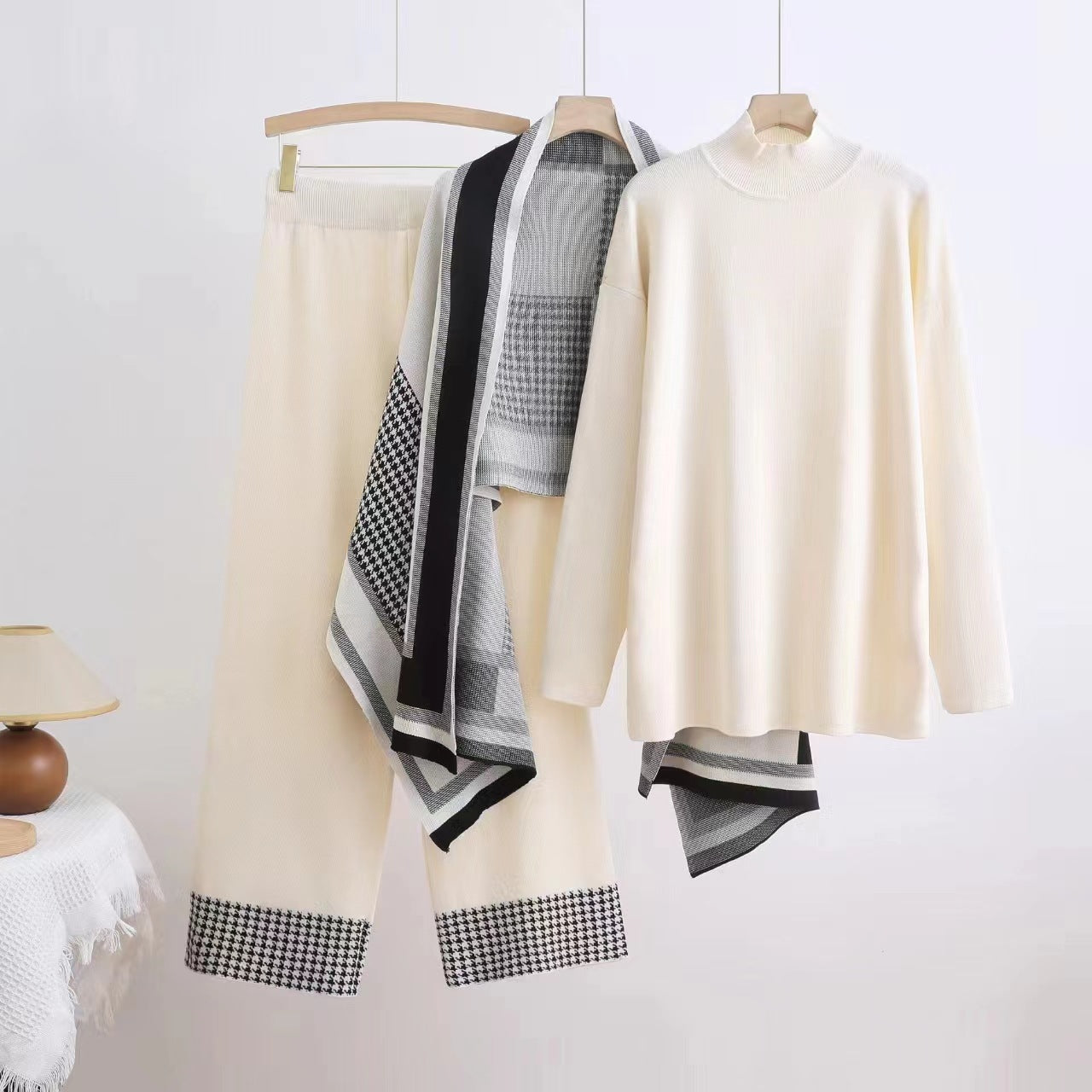 Livia Luxe Coord Set With Cape
