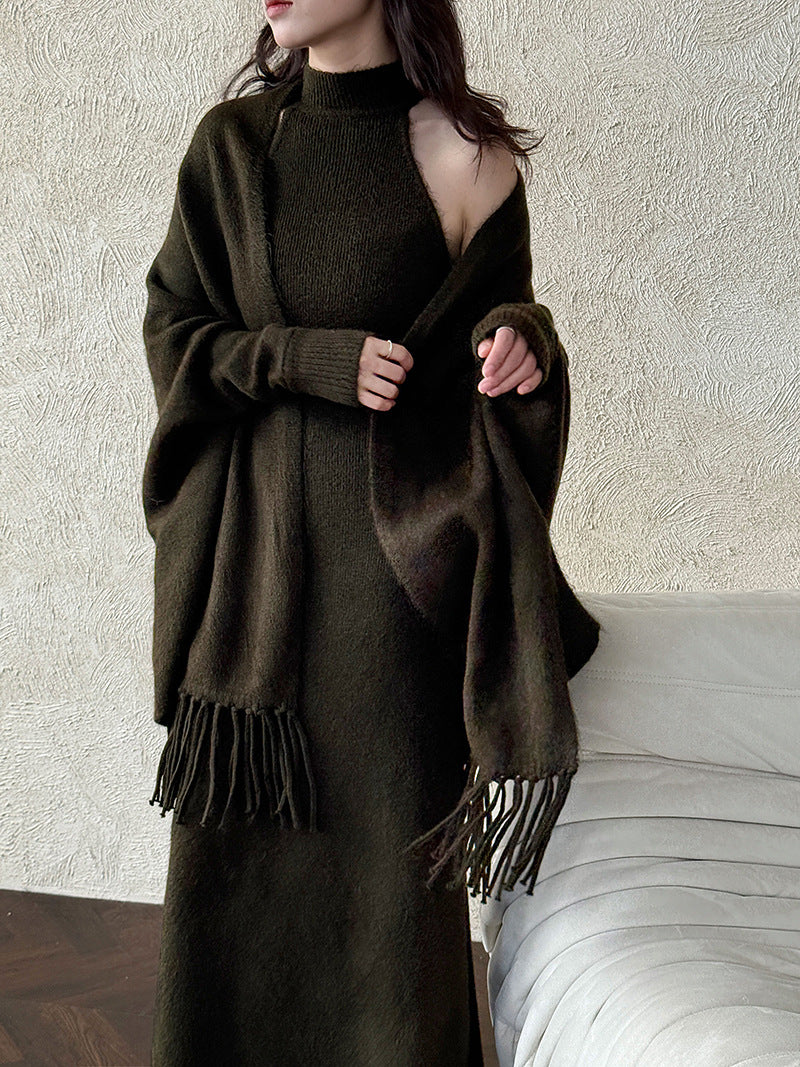 Clelia Luxe Dress With Cape