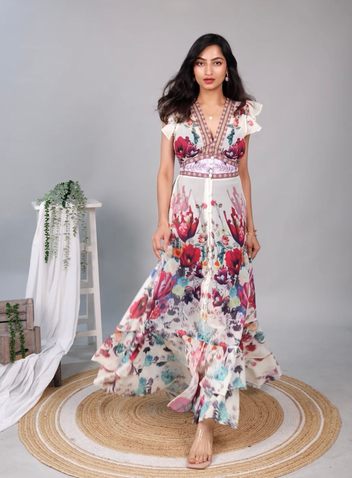Rena Vintage Statement Maxi Dress In Off-White