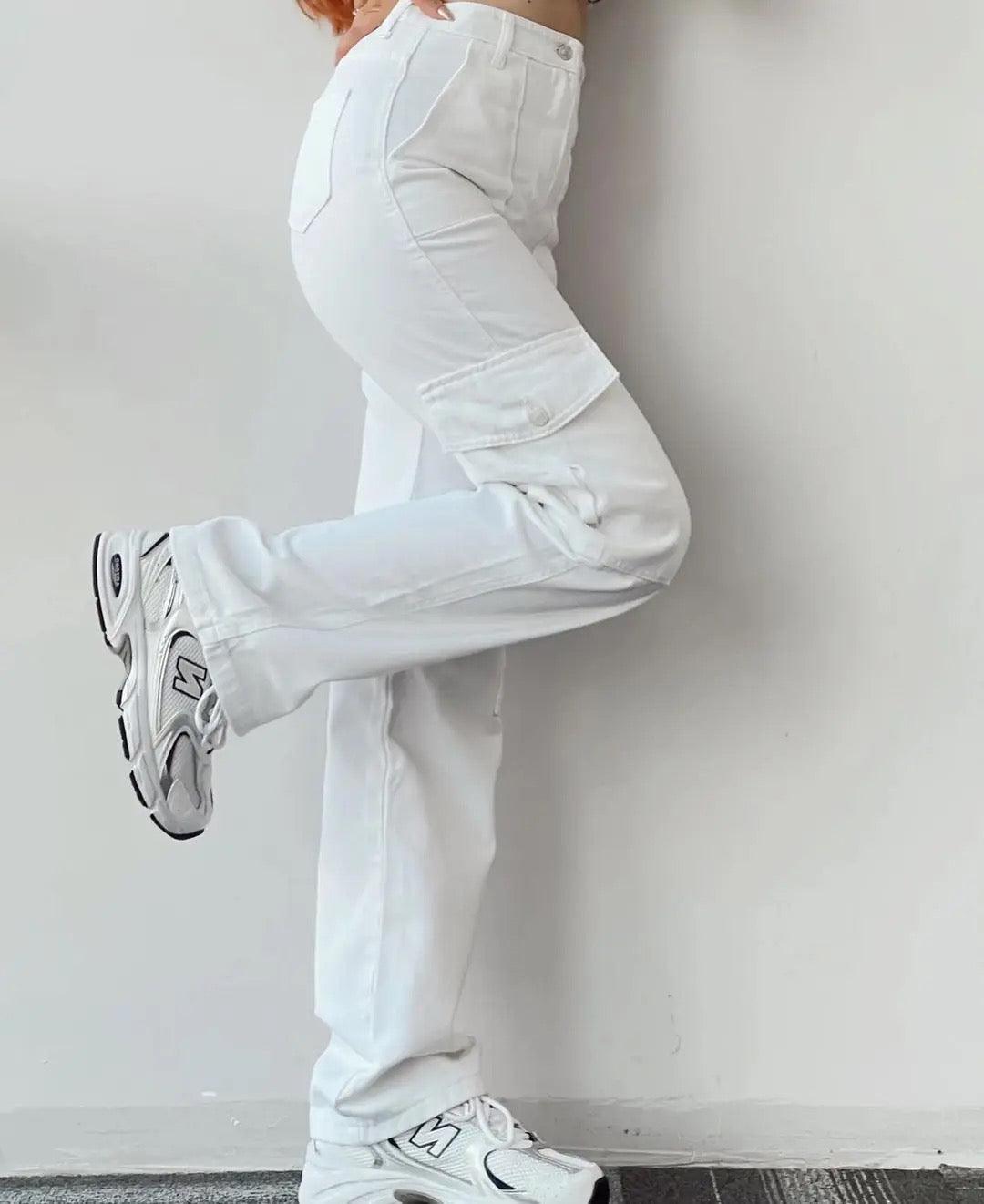 Roderno Cargo Statement Pants In Black