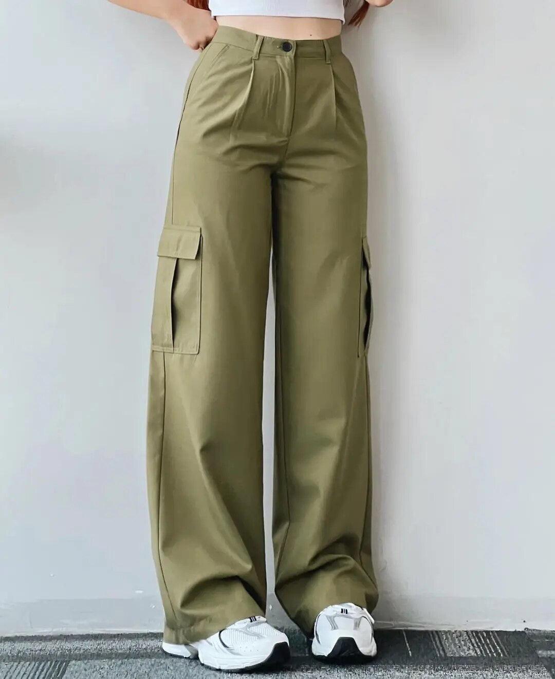 Roderno Cargo Statement Pants In Dark Green